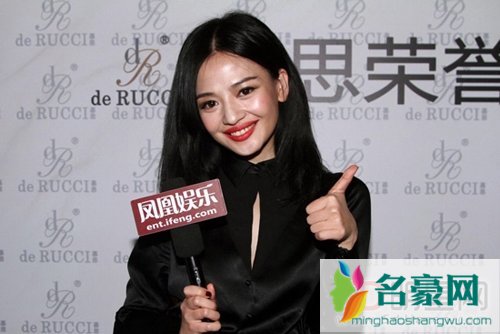 李昕芸和安以轩很像 安钧璨安以轩生活照