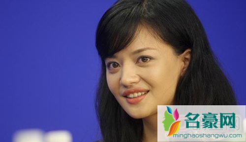 李昕芸和安以轩很像 安钧璨安以轩生活照