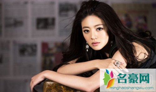 李昕芸和安以轩很像 安钧璨安以轩生活照