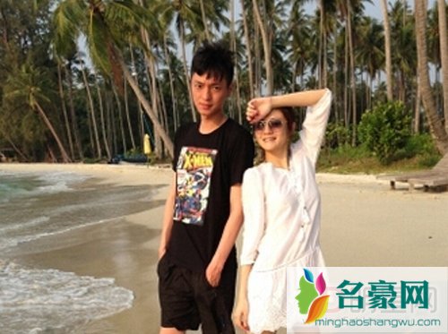 李昕芸和安以轩很像 安钧璨安以轩生活照