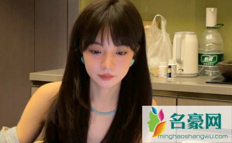 女生说手冷暗示什么意思3