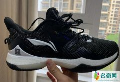 李宁战戟䨻羽毛球打篮球测评 篮球鞋打羽毛球可以