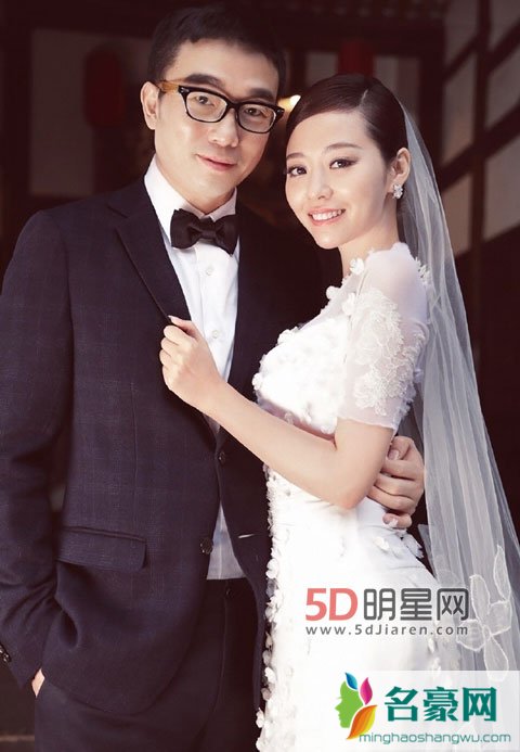 张靓颖冯轲今日大婚  张靓颖携最美伴娘团登场