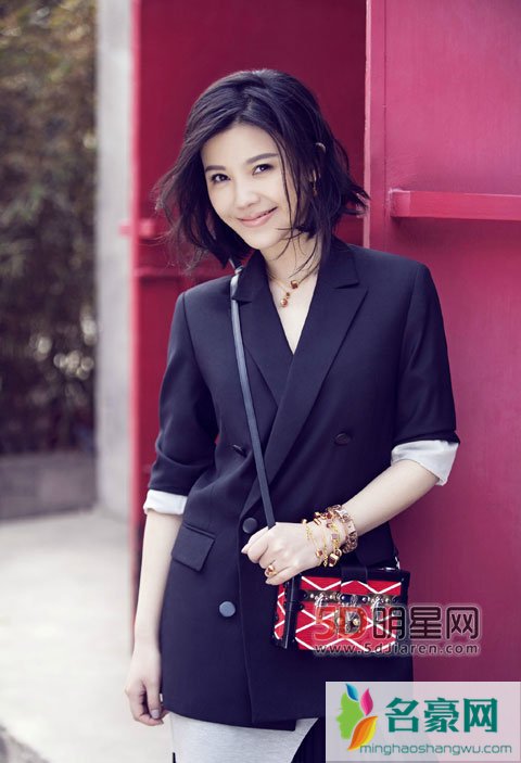 杨子姗称老公为完美老公 杨子姗曝南极绝恋裸戏