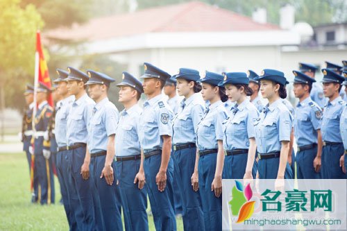 孙杨揭真正男子汉作假 杨幂回应流汗是真的
