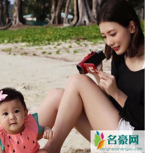 贾静雯晒小女儿照片吸粉 梧桐妹照片遮挡是何原因