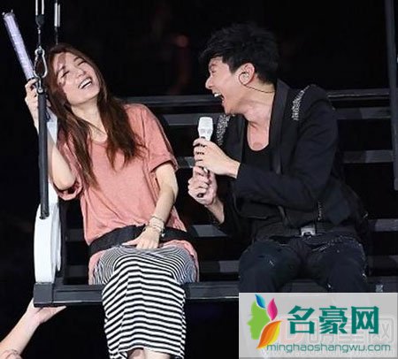林俊杰否认恋情 经纪人澄清辣妹身份