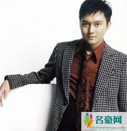 胡杏儿张智霖关系 张智霖胡杏儿接吻