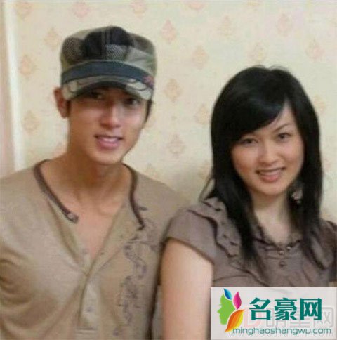 吴尊妻子照片公开 网友好奇究竟是何方神圣