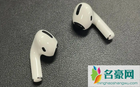 airpods3和airpodspro一样吗4