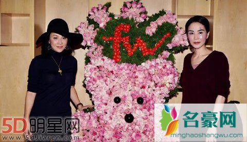 王菲“幻乐一场”演唱会即将开始 刘嘉玲等好友送祝福