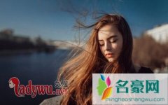 成熟男人喜欢什么样的女人，什么女人吸引成熟的男