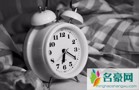 躺床上就能秒睡什么情况3