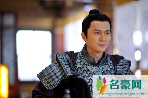 李晨范冰冰甜蜜现身烟台 疑似好事将近回家领证