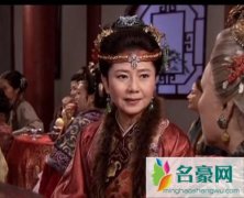 红楼梦中的王夫人是个怎样的人，揭秘红楼梦王夫人