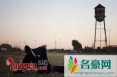 情侣闹矛盾怎么解决，争吵有时候并不是解决问题的