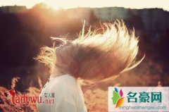 如何在爱情中掌握主动，女人应当如何经营感情