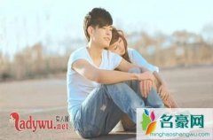 男生依赖女生的表现，什么表现说明男生非常依赖你