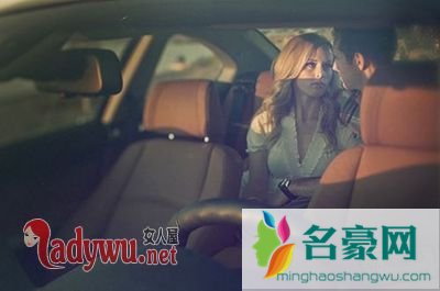 女人说谎有什么表现