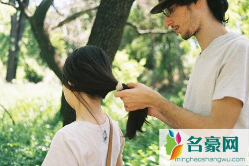 进入热恋期的表现