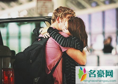 女人出轨前的表现
