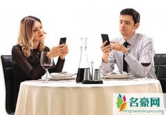 情侣恋爱期间应该注意什么，牢牢记住这四点用处很