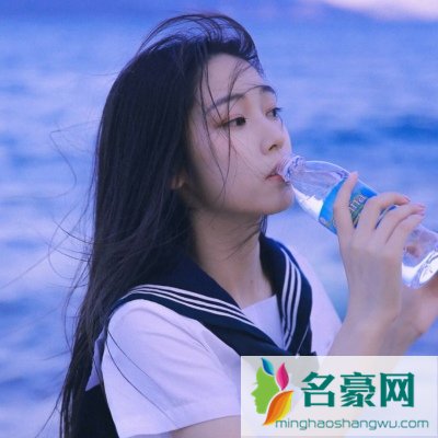 回避型依恋人格的女孩特征