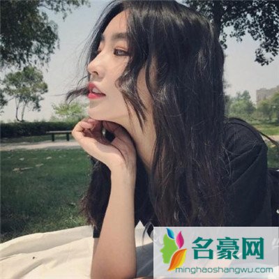 恋爱中女生总是患得患失