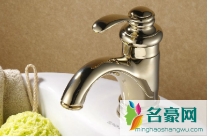 水龙头锈住了怎么从下面换下来3