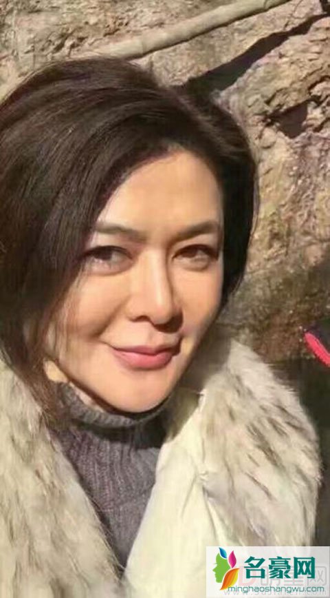 关之琳拜神求姻缘求子 关之琳情感大揭秘