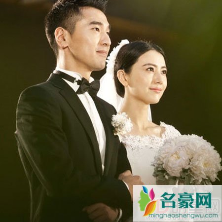高圆圆衣着宽松被疑怀孕 赵又廷未否认