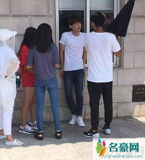 夏至未至路透曝光 郑爽笑容甜美白敬亭帅气十足