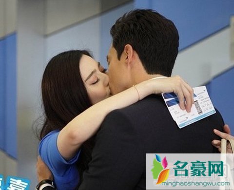 范冰冰李治廷情侣手镯 范冰冰李治廷亲吻