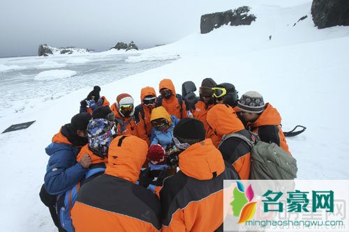 南极绝恋纪念海报 赵又廷杨子姗南极实地拍摄