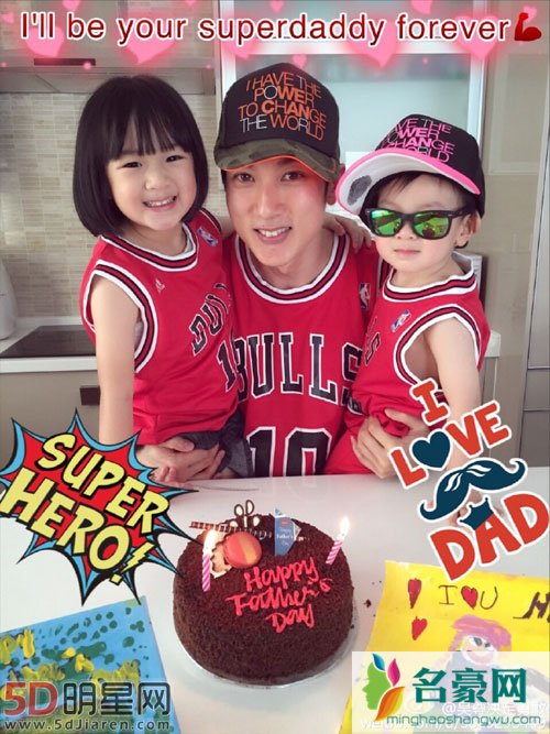 吴尊二胎儿子照片曝光 一家生日仅差一天