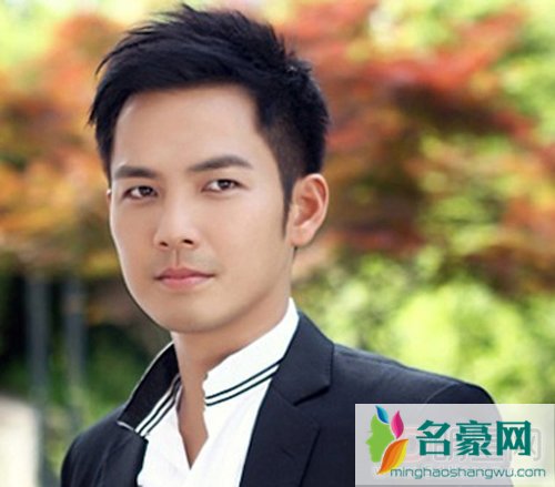 钟汉良李小冉吻戏舌吻 李小冉钟汉良结婚照