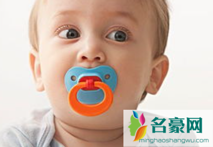 宝宝吃安抚奶嘴不吃母乳怎么办3