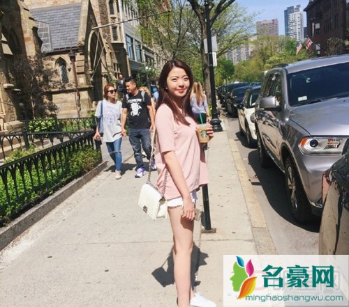 王中磊女儿惨遭网络暴力 王文也发博晒照澄清谣言