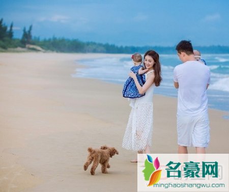甘薇顺利降生二胎 老公贾跃亭开心晒娃