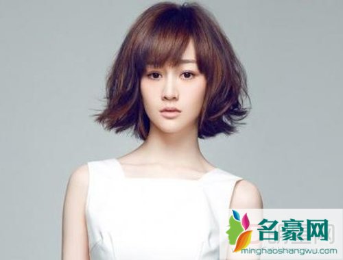 张檬与某神秘男子现身三亚被拍　举止亲密疑似新恋情曝光