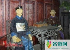 为什么僵尸都是清朝的，僵尸为何都穿清朝官服
