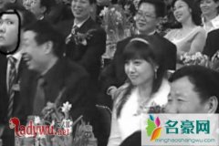 2014春晚鼓掌白衣女孩身份猜测，传言是鬼魂但并无