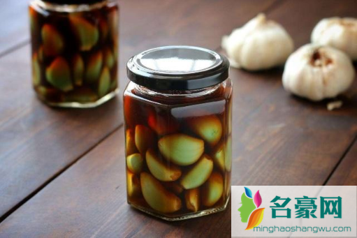 腊八蒜用热醋还是凉醋3