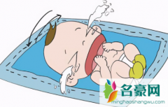 新生儿肚子胀气会频繁吃奶吗 宝宝肚子胀气怎么缓
