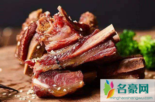 腊肉选后腿肉还是五花肉3