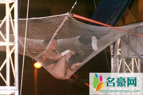 郑希怡掉裤子事件 郑希怡跟杨受成睡过吗