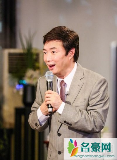 费玉清成我们来了首位嘉宾 费玉清说段子只为点缀生活