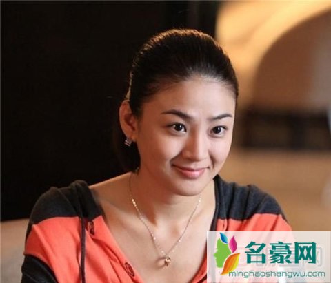 洪小铃老公李威是谁及个人资料 洪小铃家庭背景起底揭秘