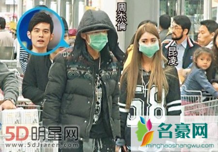 周杰伦昆凌坐网约车 帅哥司机晒照片