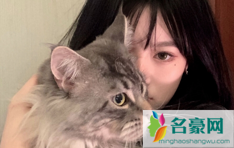 女朋友和前任有联系正常吗2